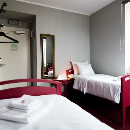 Hostel Myo